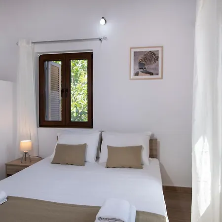Villa Exopoli *